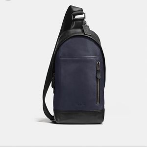 EUC Coach Manhattan Sling Pack Messenger Bag